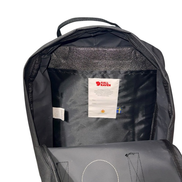FJÄLLRÄVEN (NWT) Classic Kånken Black Backpack - Picture 7 of 15